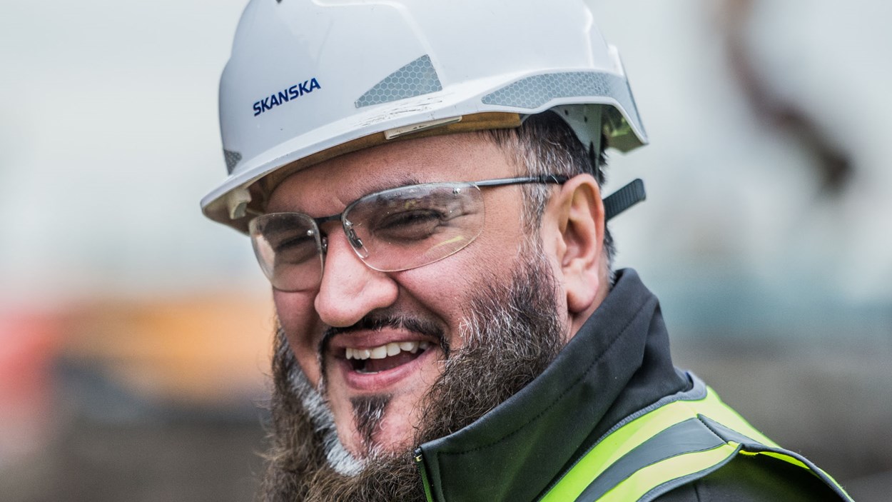 A construction worker at a Skanska project