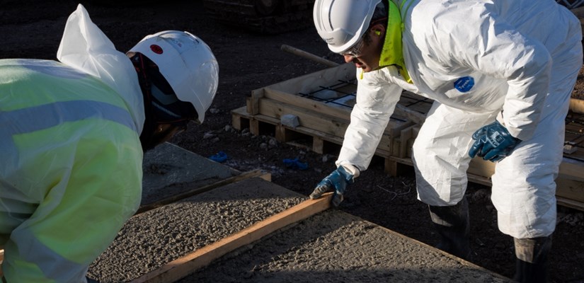 Preparing the concrete test slabs