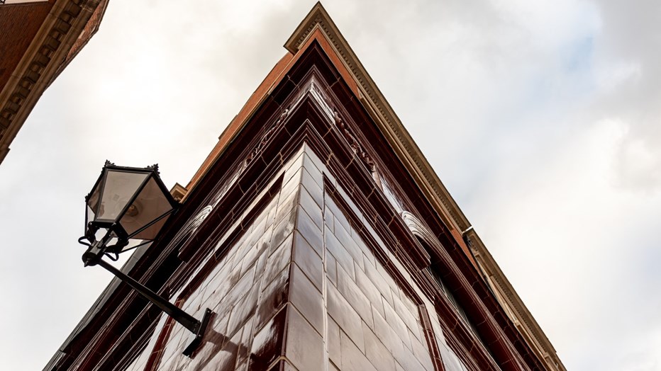 The Knightsbridge Estate Details on the The Knightsbridge Estate building