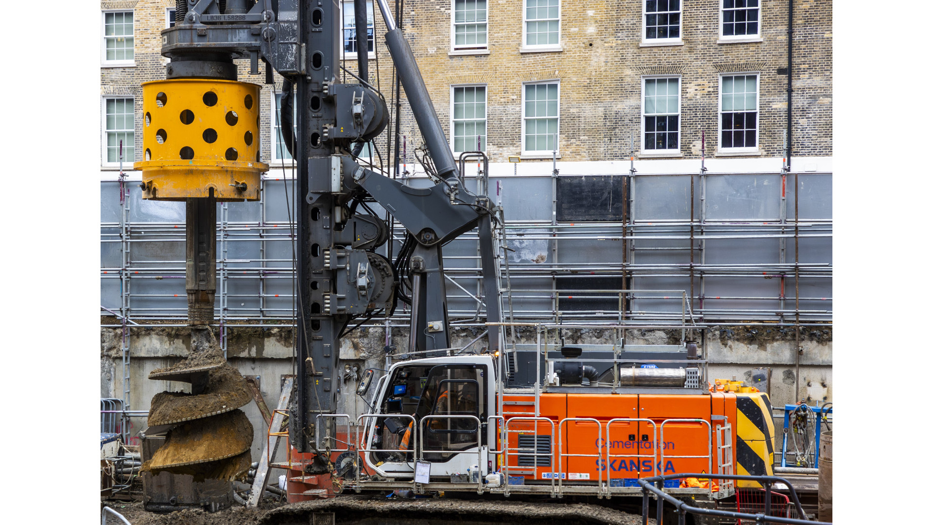Cementation Skanska piling in central London