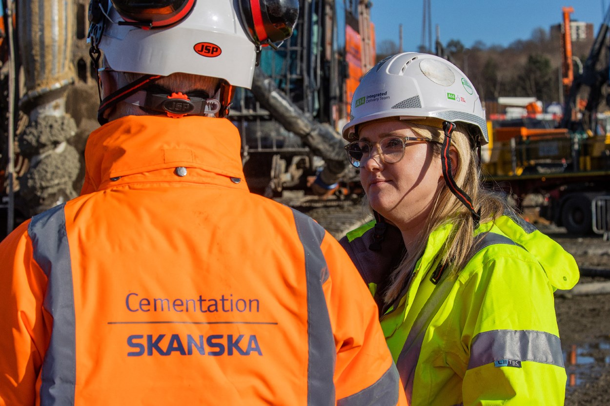 cementation-skanska-woman-on-site