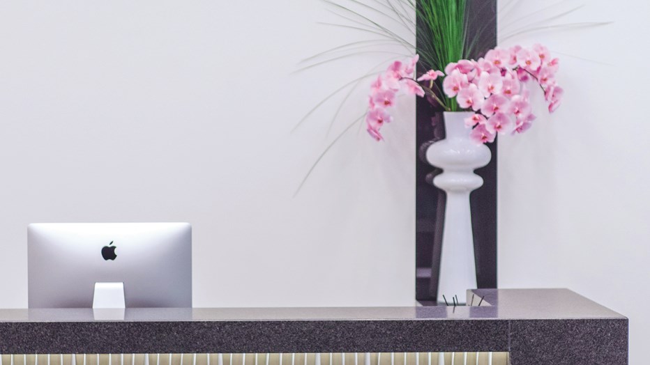 Reception desk in The Monument Building Reception desk in The Monument Building