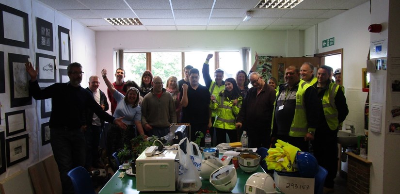 Skanska volunteers and Red2Green learners celebrate their success Skanska volunteers and Red2Green learners celebrate their success