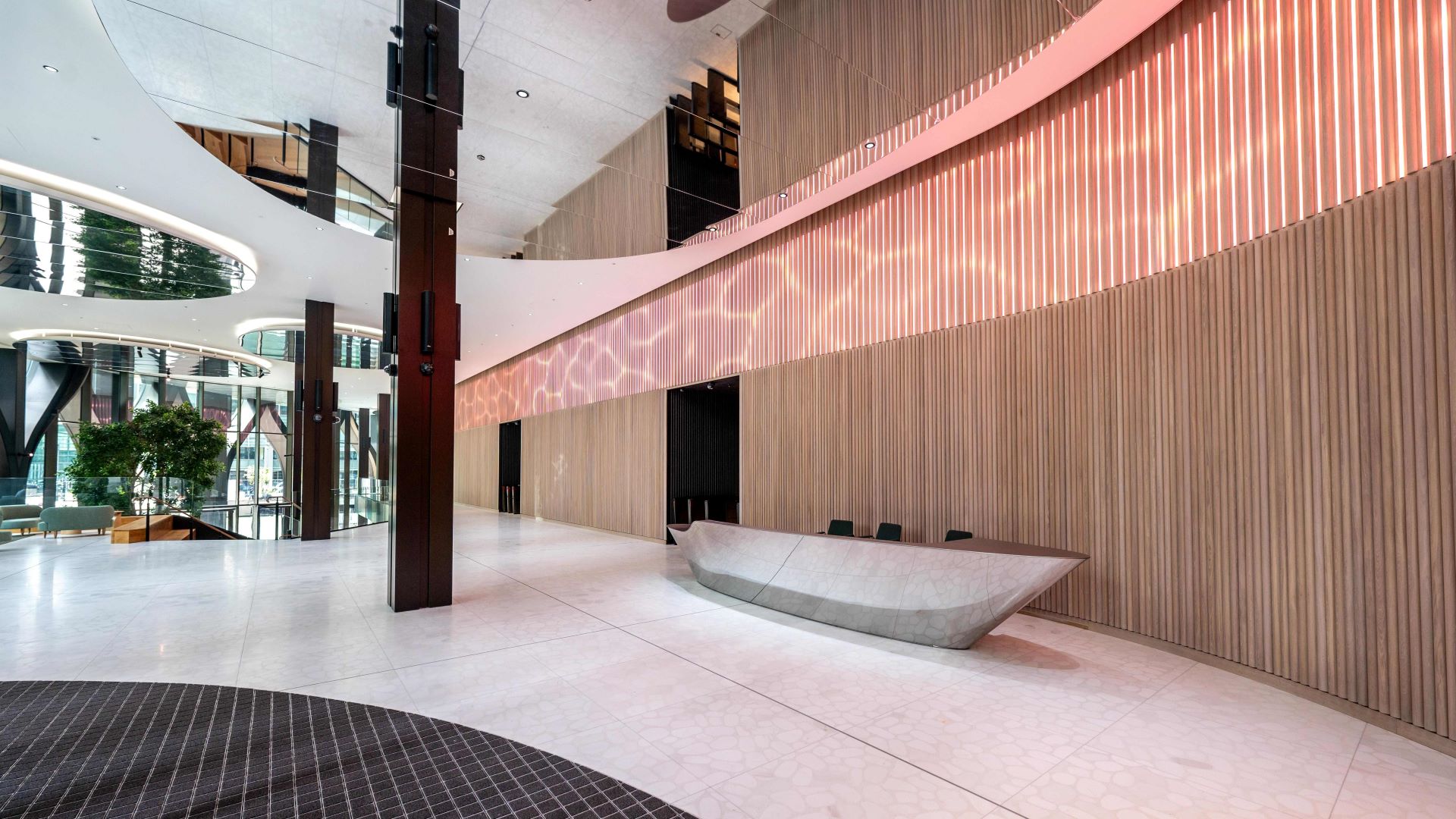 YY London, 30 South Colonnade