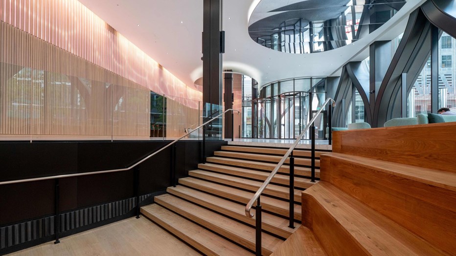 YY London, 30 South Colonnade YY London, 30 South Colonnade