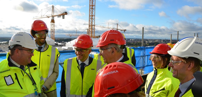 Secretary Vince Cable visits Skanska’s Karolinska project