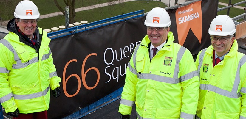 Bristol City Mayor, George Ferguson, with Bristol Office Senior Partner at KPMG, Phil Cotton, and Skanska UK President and CEO, Mike Putnam complete the topping out at 66 Queen Square Bristol City Mayor, George Ferguson, with Bristol Office Senior Partner at KPMG, Phil Cotton, and Skanska UK President and CEO, Mike Putnam complete the topping out at 66 Queen Square