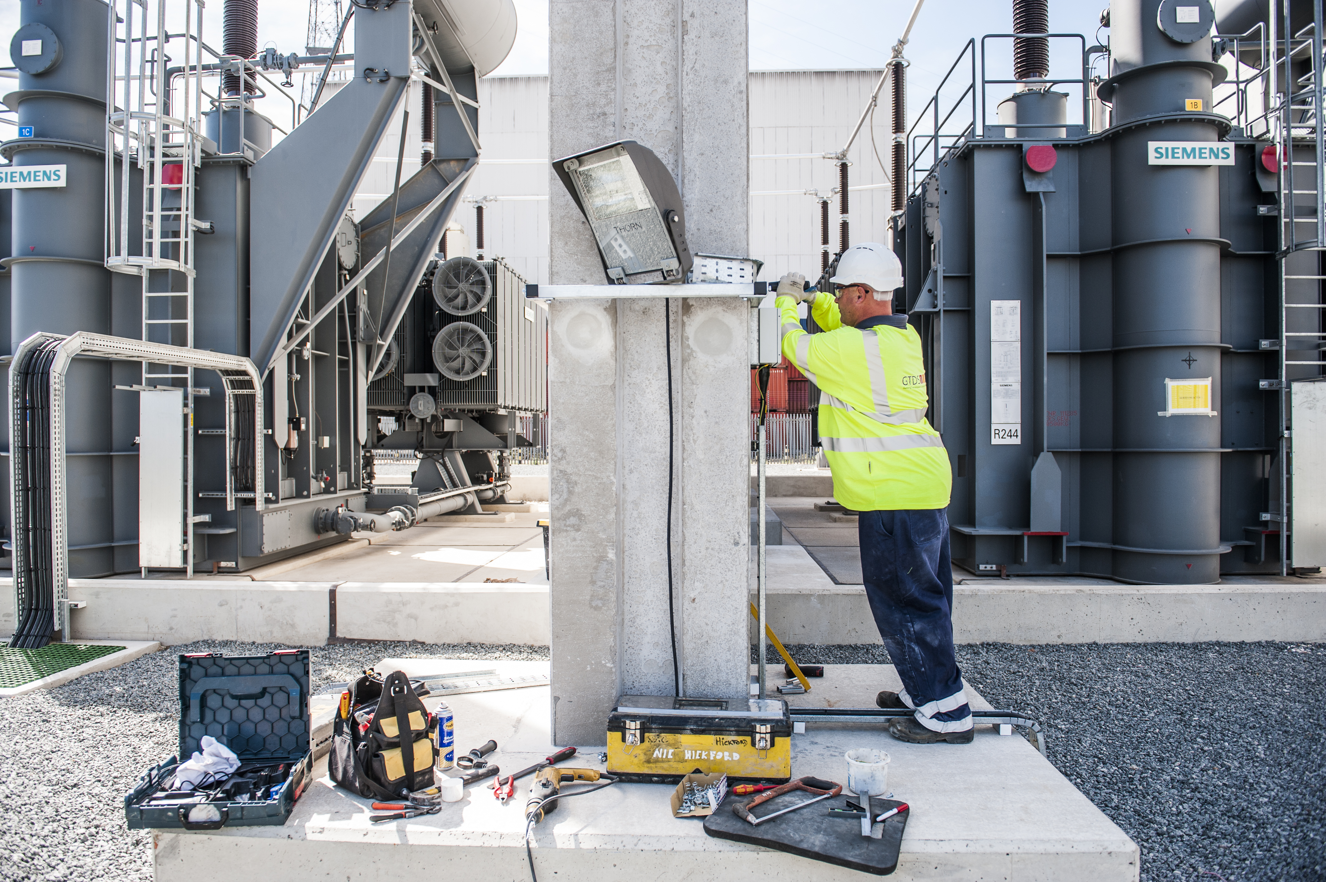 SEESA South East England Substations Alliance www.skanska.co.uk